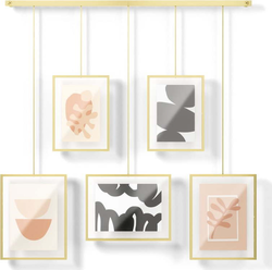 Kovové rámečky na zeď ve zlaté barvě v sadě 5 ks 70x80 cm Exhibit – Umbra